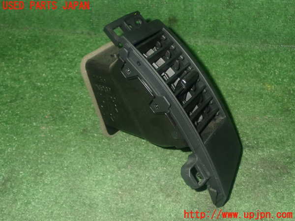 1UPJ-9239097526]プレマシー(CREW)エアコン吹き出し口1(右) 中古_2