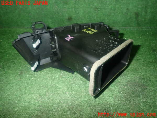 1UPJ-9239097527]プレマシー(CREW)エアコン吹き出し口2(左) 中古_3