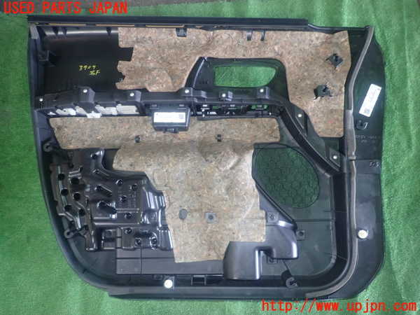 1UPJ-9239091234]プレマシー(CREW)右前ドア内張り 中古_2