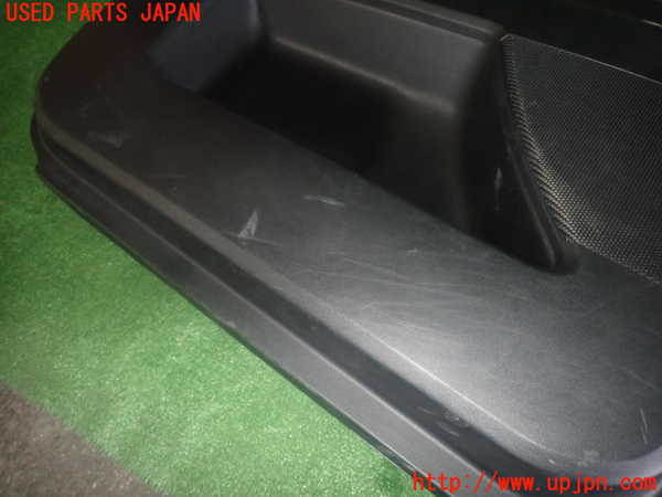 1UPJ-9239091264]プレマシー(CREW)左前ドア内張り 中古_3