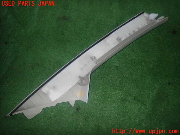 1UPJ-9239097660]プレマシー(CREW)左フロントピラートリム 中古_2