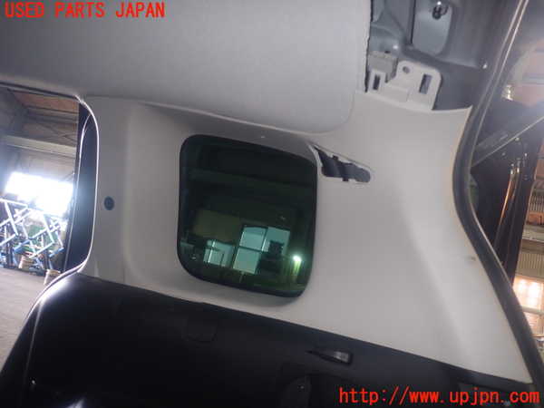 1UPJ-9239097675]プレマシー(CREW)右リアピラートリム 中古_2