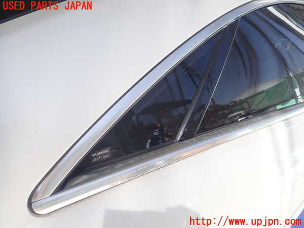 1UPJ-9239101380]ベンツ E250 クーペ C207(207336)右クォーターガラス 中古_2