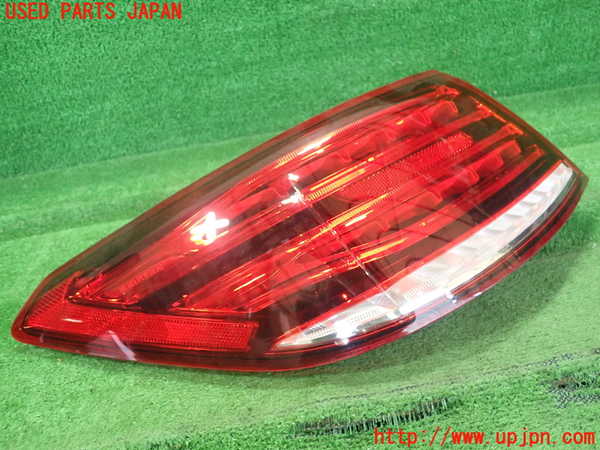 1UPJ-9239101536]ベンツ E250 クーペ C207(207336)左テールランプ 中古_2