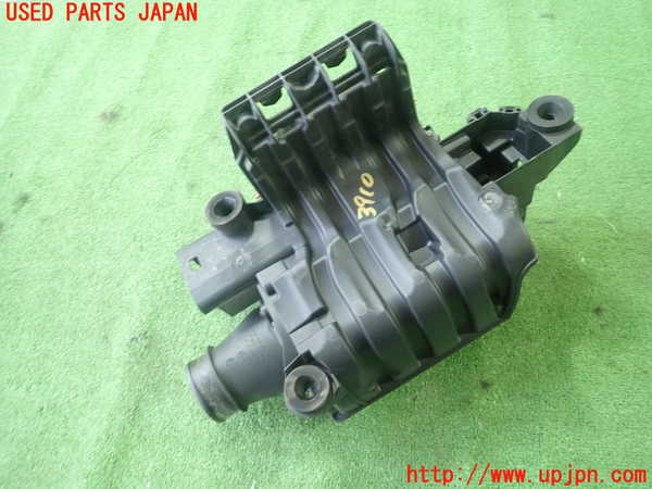 1UPJ-9239102560]ベンツ E250 クーペ C207(207336)エアクリーナーボックス 中古_2