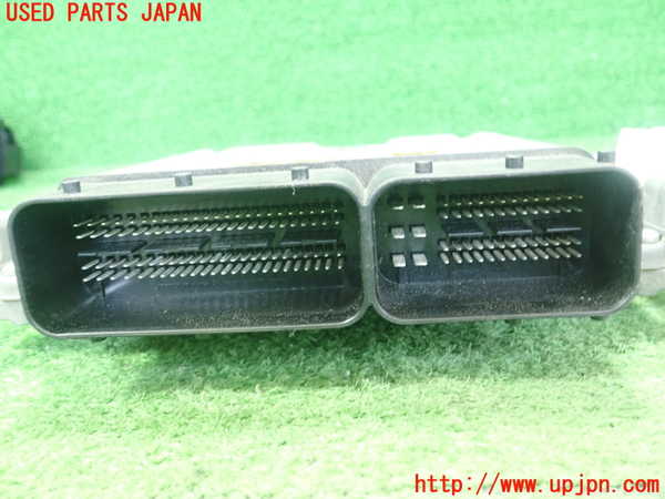 1UPJ-9239106110]ベンツ E250 クーペ C207(207336)エンジンコンピューター 中古_2