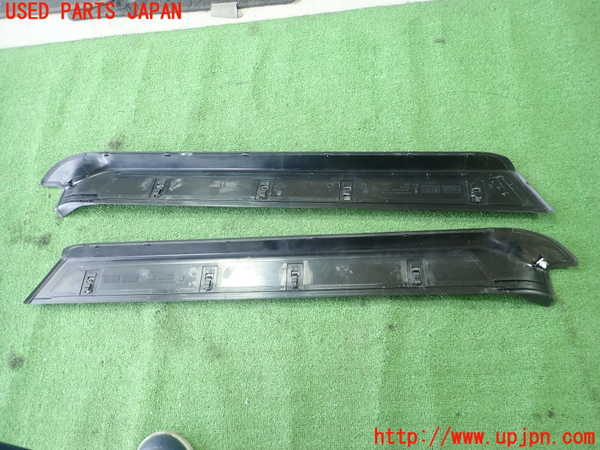 1UPJ-9239107740]ベンツ E250 クーペ C207(207336)スカッフプレート 中古_2