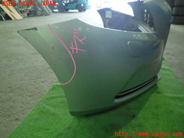 1UPJ-9239111010]ボルボ・V40(MB4164T)フロントバンパー 中古_3