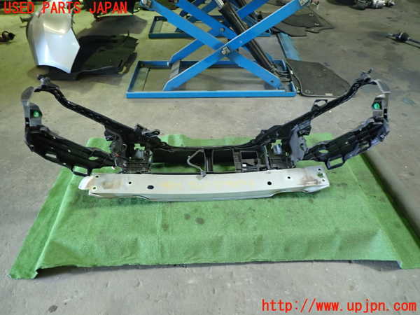 1UPJ-9239111040]ボルボ・V40(MB4164T)アッパーコアサポート 中古_3