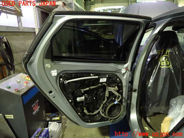 1UPJ-9239111320]ボルボ・V40(MB4164T)左後ドア 中古 AGC M189 43R-00048_4