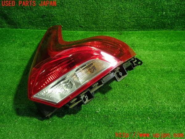 1UPJ-9239111530]ボルボ・V40(MB4164T)右テールランプ 中古_2