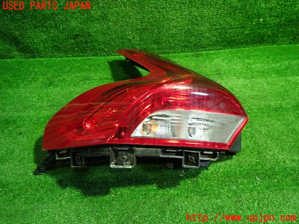 1UPJ-9239111536]ボルボ・V40(MB4164T)左テールランプ 中古_2