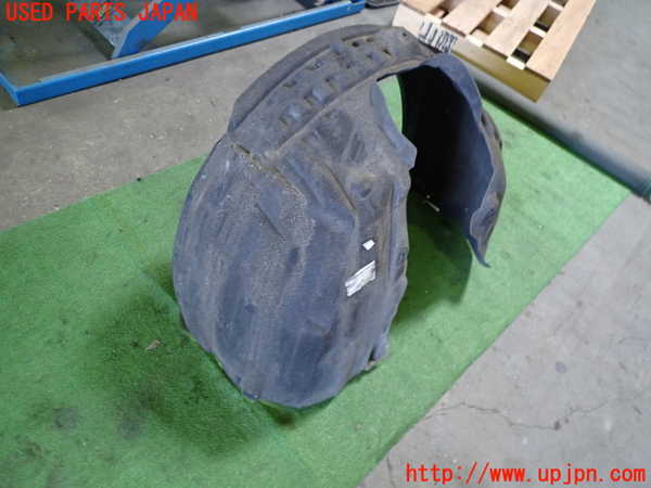 1UPJ-9239111090]ボルボ・V40(MB4164T)右前フェンダーライナー 中古_3