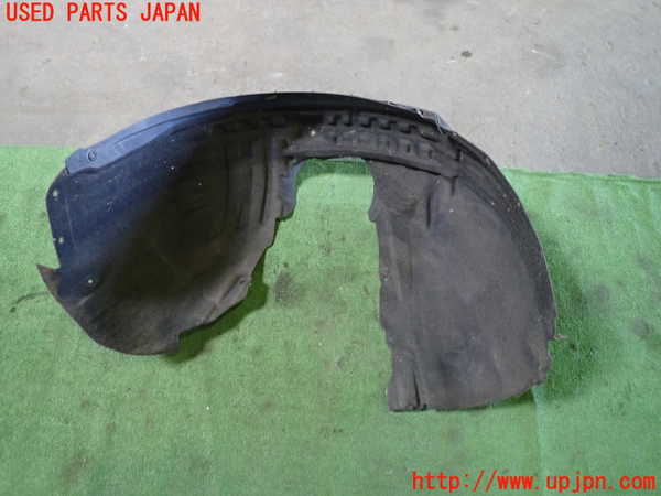 1UPJ-9239111090]ボルボ・V40(MB4164T)右前フェンダーライナー 中古_4
