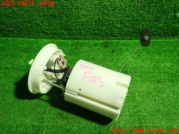 1UPJ-9239112510]ボルボ・V40(MB4164T)燃料ポンプ 中古_3