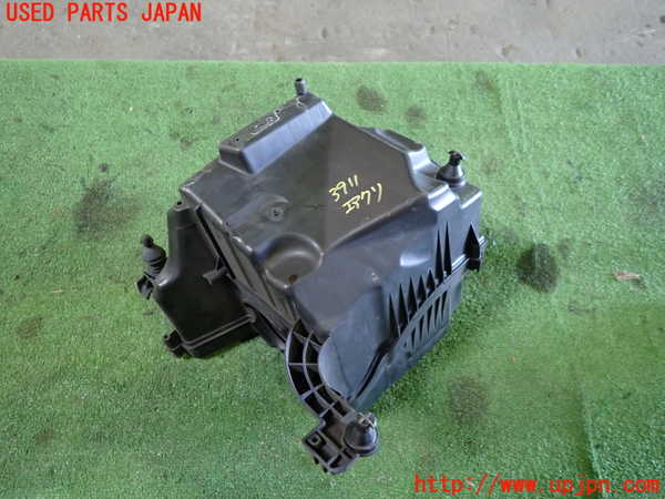 1UPJ-9239112560]ボルボ・V40(MB4164T)エアクリーナーボックス 中古_3