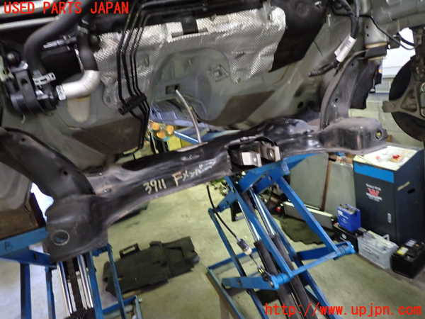 1UPJ-9239115285]ボルボ・V40(MB4164T)フロントメンバー 中古_2