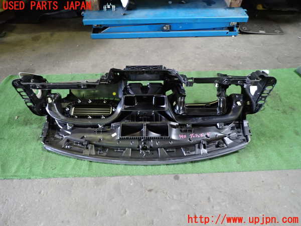 1UPJ-9239117505]ボルボ・V40(MB4164T)ダッシュボード 中古_5