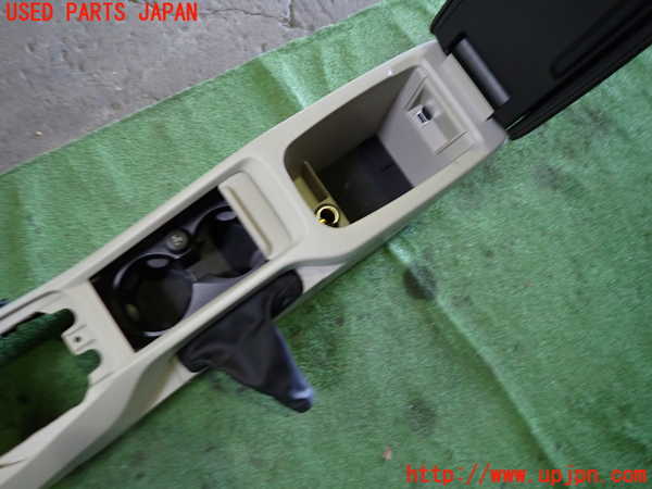 1UPJ-9239117540]ボルボ・V40(MB4164T)センターコンソール 中古_2
