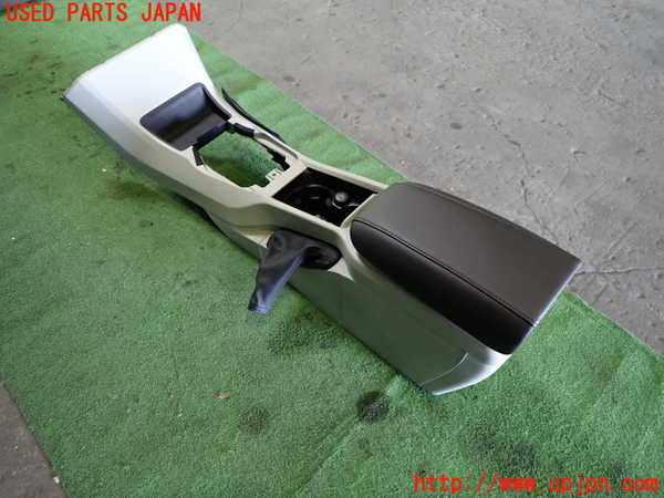 1UPJ-9239117540]ボルボ・V40(MB4164T)センターコンソール 中古_3