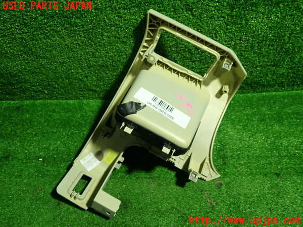 1UPJ-9239117841]ボルボ・V40(MB4164T)小物入れ1 中古_4