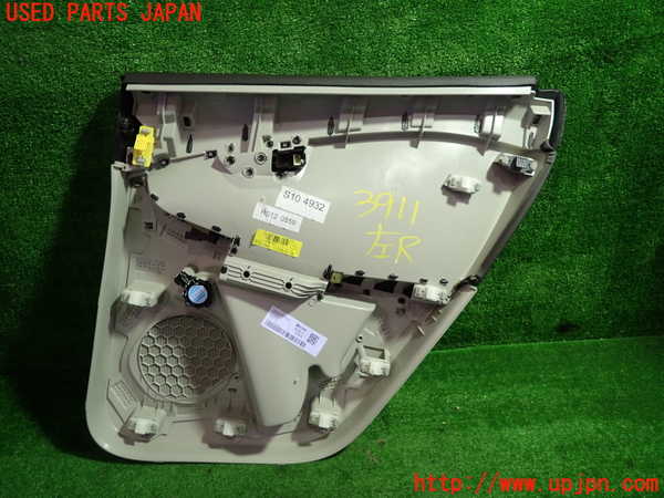 1UPJ-9239111324]ボルボ・V40(MB4164T)左後ドア内張り 中古_3