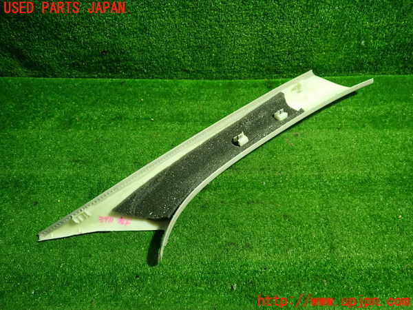 1UPJ-9239117660]ボルボ・V40(MB4164T)左フロントピラートリム 中古_3