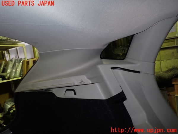 1UPJ-9239117680]ボルボ・V40(MB4164T)左リアピラートリム 中古_2