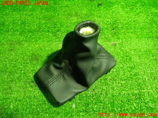 1UPJ-9239117575]ボルボ・V40(MB4164T)シフトブーツ 中古_2
