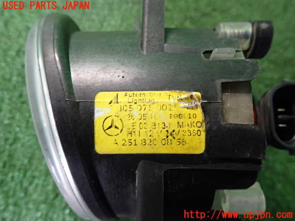 2UPJ-9239121180]ベンツ B180(245232)(W245系)右フォグ 中古_3