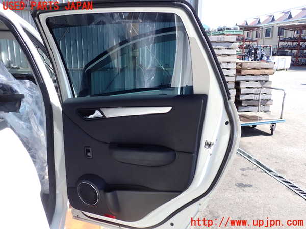 2UPJ-9239121290]ベンツ B180(245232)(W245系)右後ドア 中古(43R-001583 M3232)_4