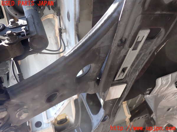 2UPJ-9239125176]ベンツ B180(245232)(W245系)右フロントロアアーム1 中古_2