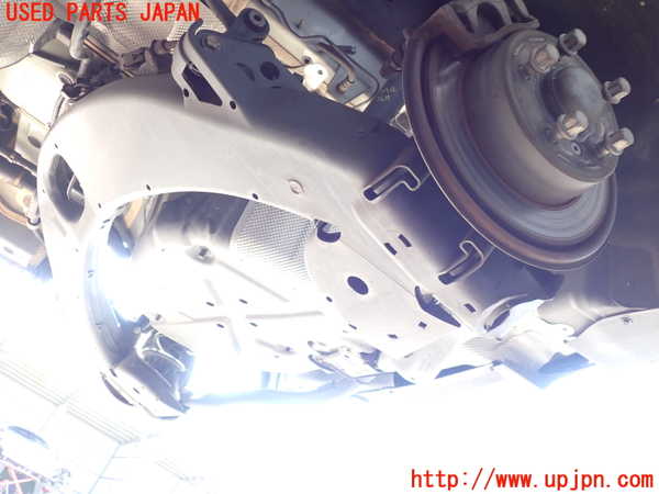 2UPJ-9239125380]ベンツ B180(245232)(W245系)リアアクスルビーム 中古_3