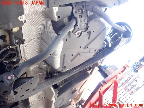 2UPJ-9239125380]ベンツ B180(245232)(W245系)リアアクスルビーム 中古_4