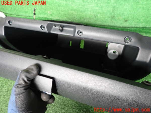 2UPJ-9239127516]ベンツ B180(245232)(W245系)グローブボックス1 中古_3