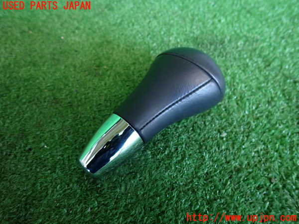 2UPJ-9239127570]ベンツ B180(245232)(W245系)シフトノブ 中古_2
