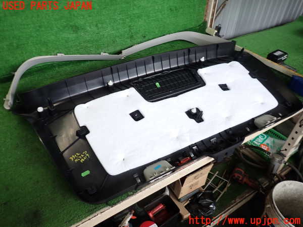 2UPJ-9239121578]ベンツ B180(245232)(W245系)バックドア内張り 中古_3