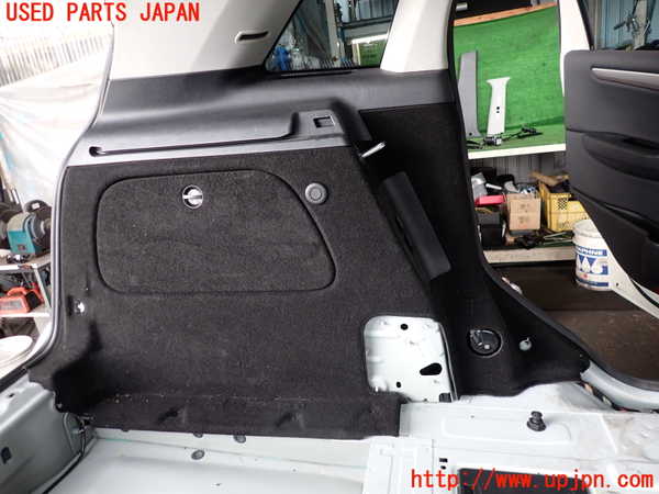 2UPJ-9239127680]ベンツ B180(245232)(W245系)左リアピラートリム 中古_3