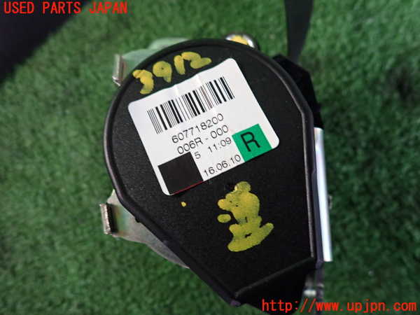 2UPJ-9239127045]ベンツ B180(245232)(W245系)運転席シートベルト 中古_3