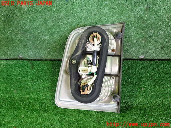 2UPJ-9239131552]クラウン エステート(JZS173W)左リアフィニッシャー 中古_2