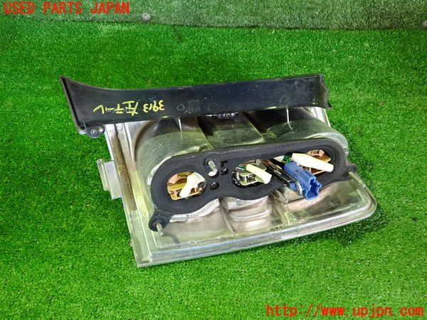 2UPJ-9239131536]クラウン エステート(JZS173W)左テールランプ 中古_3