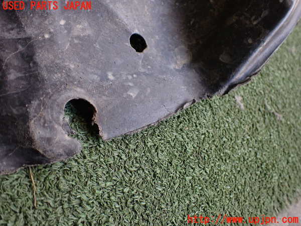 2UPJ-9239132170]クラウン エステート(JZS173W)エンジンアンダーカバー (ジャンク品) 中古_2