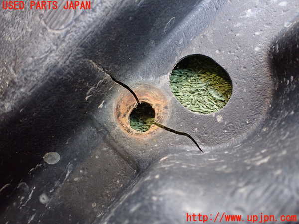 2UPJ-9239132170]クラウン エステート(JZS173W)エンジンアンダーカバー (ジャンク品) 中古_4