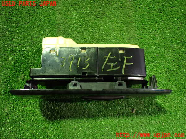 2UPJ-9239136245]クラウン エステート(JZS173W)左前パワーウィンドウスイッチ 中古_2