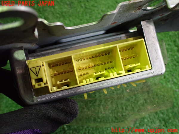 2UPJ-9239136145]クラウン エステート(JZS173W)エアバッグコンピューター 中古_3