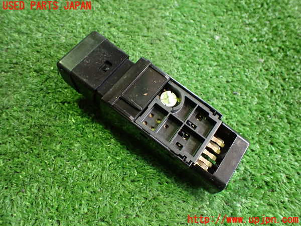2UPJ-9239136290]クラウン エステート(JZS173W)ハザードスイッチ 中古_3