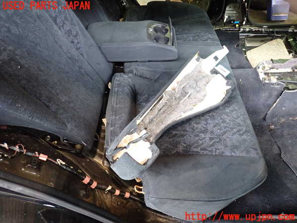 2UPJ-9239137385]クラウン エステート(JZS173W)リアシート 中古_3