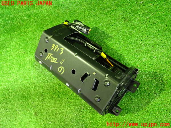 2UPJ-9239137821]クラウン エステート(JZS173W)灰皿1 中古_3