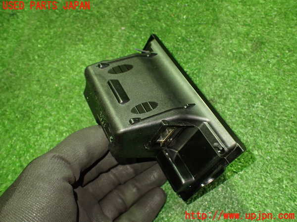 2UPJ-9239137822]クラウン エステート(JZS173W)灰皿2 中古_4