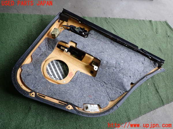 2UPJ-9239131324]クラウン エステート(JZS173W)左後ドア内張り 中古_4
